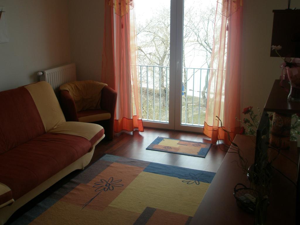 Club218 Relax Family Apartman Siófok Buitenkant foto
